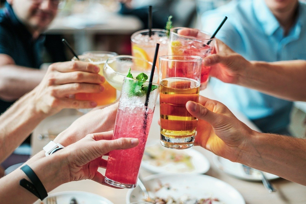 afbeelding van bridgesward via pixabay horeca winkel horeca belgie horeca winkel horeca belgie horecabenodigdheden horeca materiaal