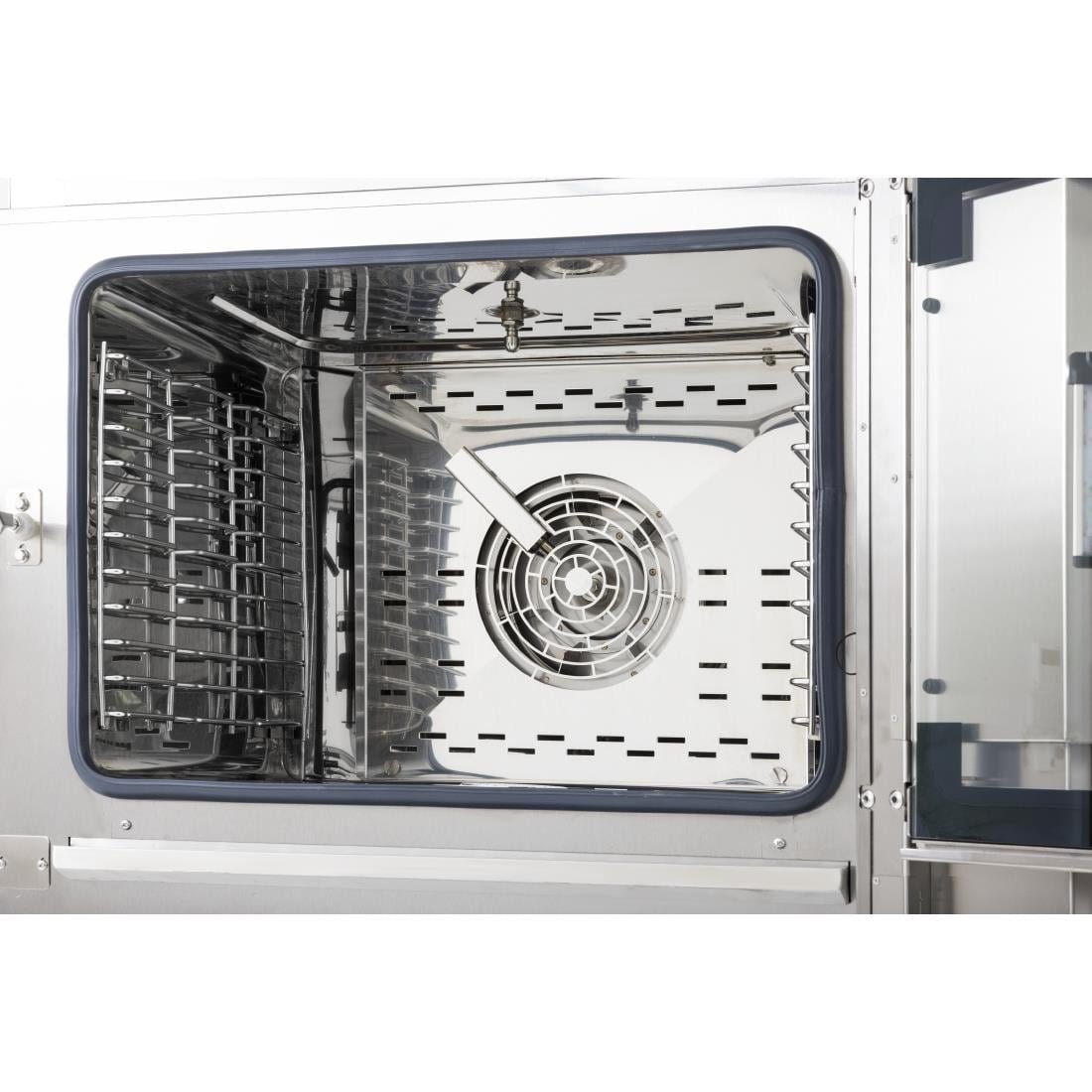 buffalo vrijstaande slimme touchscreen compacte combi oven 6 x gn 1/1 met installatiekit en afzuigkap Buffalo Vrijstaande Slimme Touchscreen Compacte Combi Oven 6 x GN 1/1 Met Installatiekit En Afzuigkap